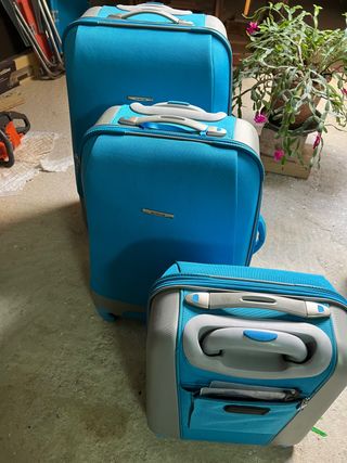 Maletas viaje salvador Bachiller de segunda mano por 100 EUR en Madrid en  WALLAPOP