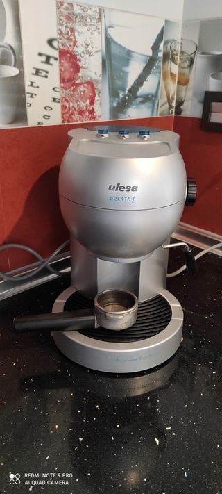 Cafetera ufesa de segunda mano por 30 EUR en Baza en WALLAPOP