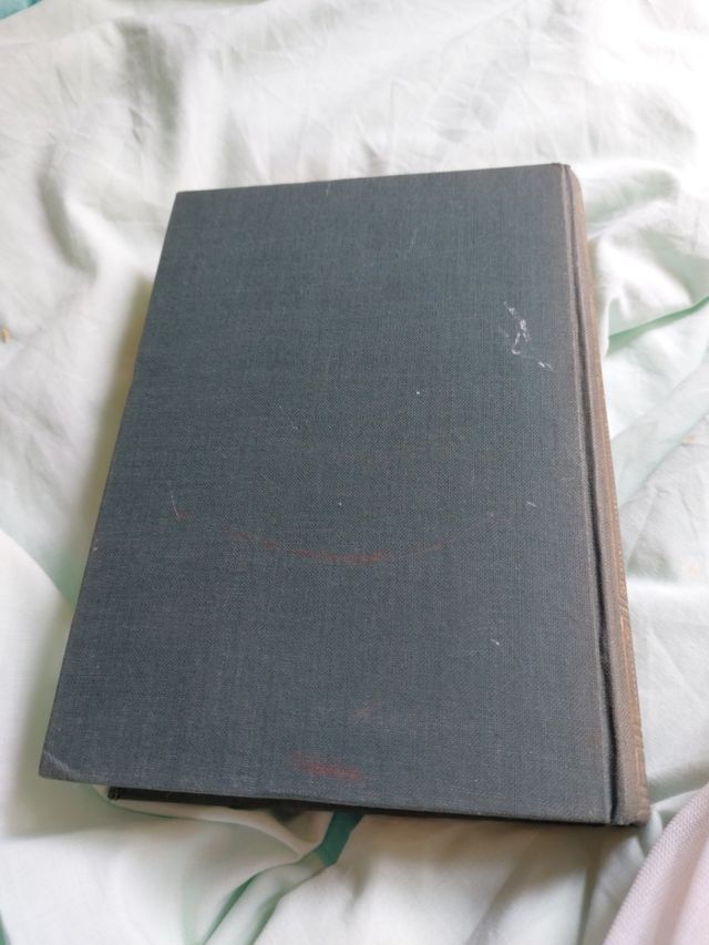 La ceniza fue Árbol / Desiderio