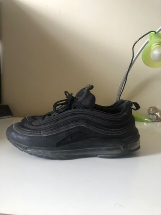 Nike air max 97 talla 44 de segunda mano por 40 EUR en Santander en WALLAPOP