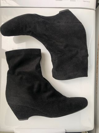 Botines Úrsula Mascaró de segunda mano por 10 EUR en Gandía en WALLAPOP