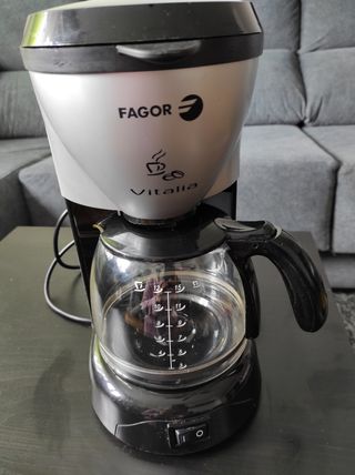 Cafetera americana Fagor vitalia 12 tazas de segunda mano por 20 EUR en  Madrid en WALLAPOP