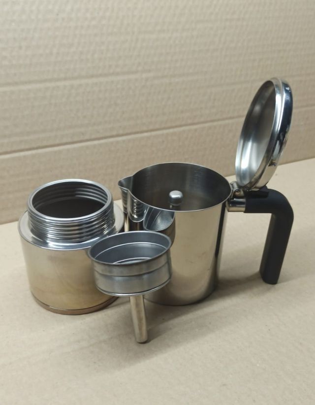 Cafetera BRA Bali Capacidad 4 tazas de segunda mano por 15 EUR en