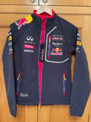 Chaqueta Pepe Jeans Red Bull Racing de segunda mano por 90 EUR en Madrid en  WALLAPOP