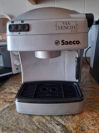 Cafetera SAECO VIA VENETO de Luxe de segunda mano por 40 EUR en Los Dolores  en WALLAPOP