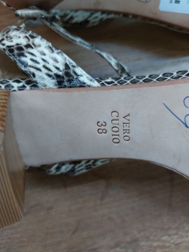 sandalia Gloria Ortiz