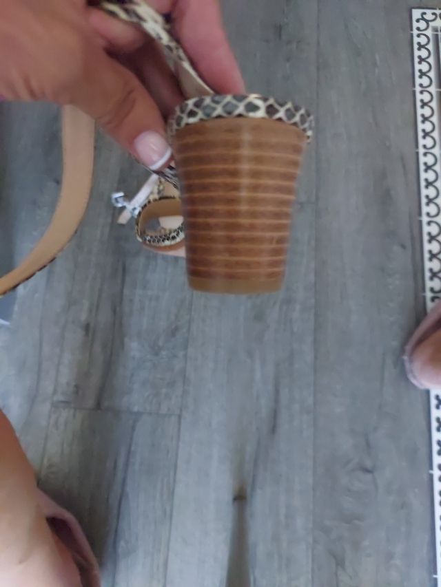 sandalia Gloria Ortiz