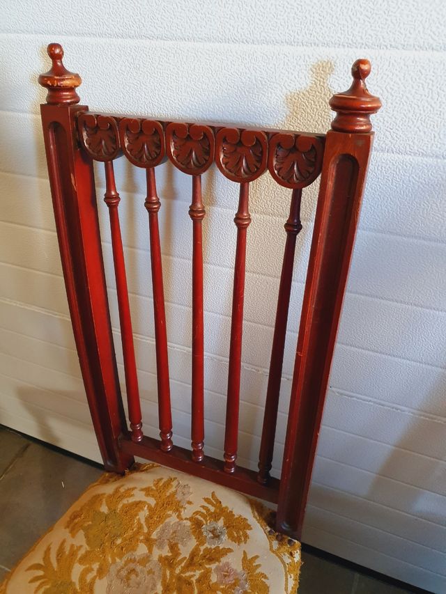 Sillas antiguas de respaldo alto para testaurar