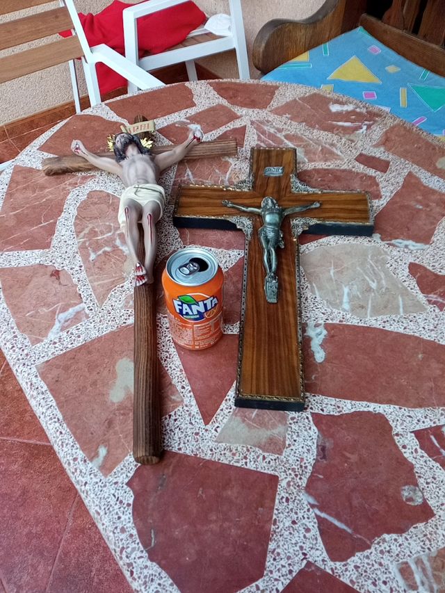 Crucifijos