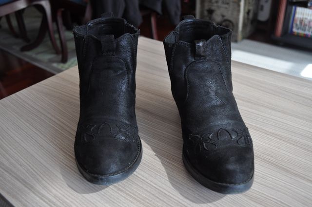 Botín ante negro. Talla 35