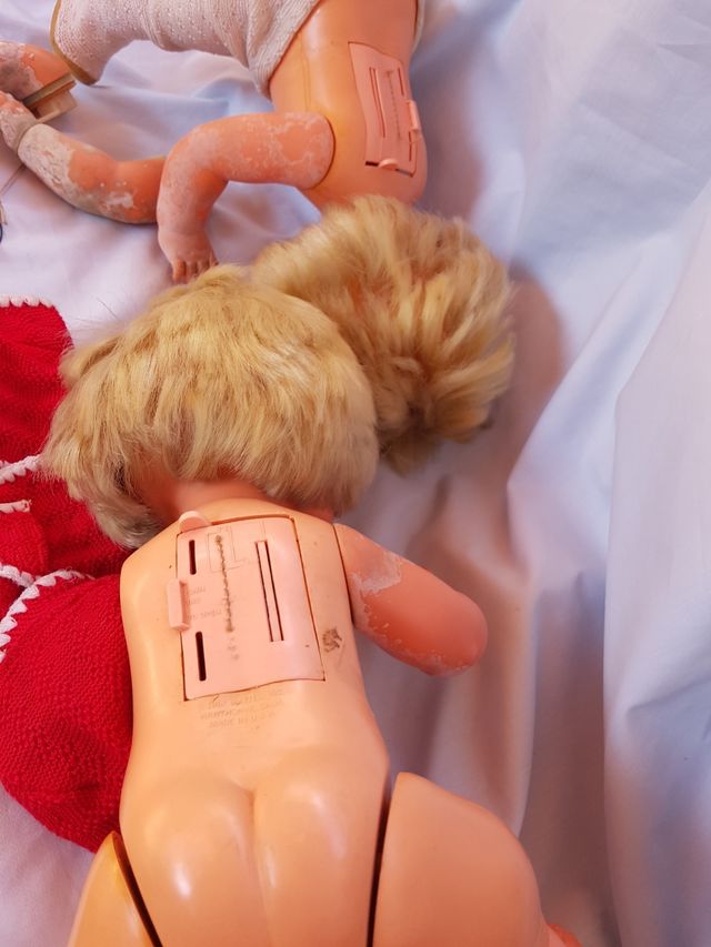 LOTE despiese de muñecas