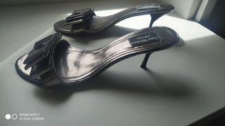 Sandalias fiesta Zara N.39 de segunda mano por 10 EUR en Colonia Pablo  Iglesias en WALLAPOP