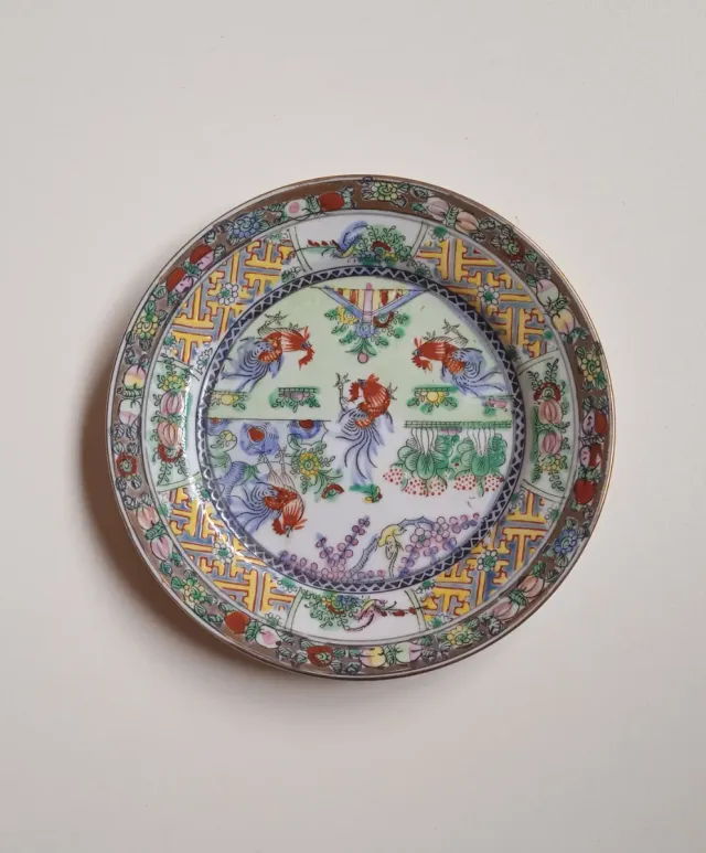 Antiguo Plato Japones