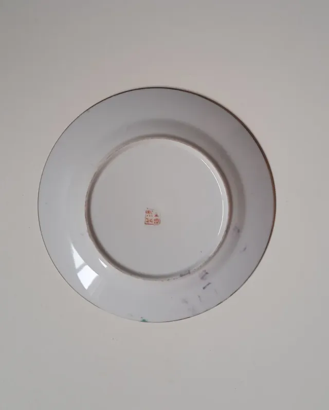 Antiguo Plato Japones