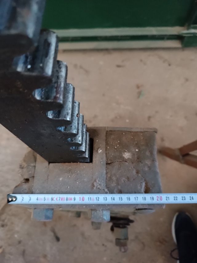 Gato mecánico antiguo