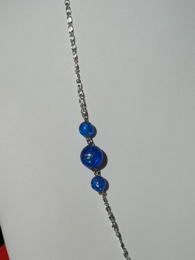 collana con inserti blu