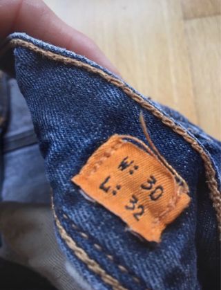 Vaqueros Blend global de segunda mano por 14 EUR en Banyoles en WALLAPOP