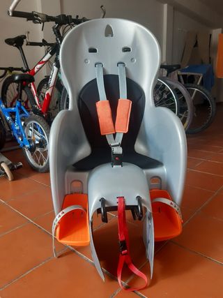 Portabebés silla bicicleta Btwin de segunda mano por 30 EUR en Bembibre en  WALLAPOP