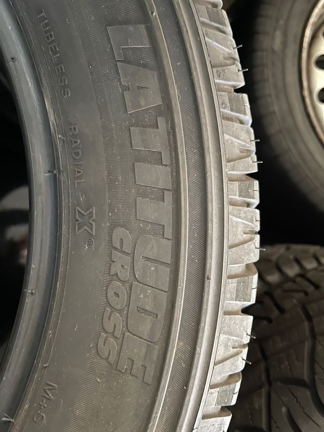 225/65/18 Michelin Latitude Cross