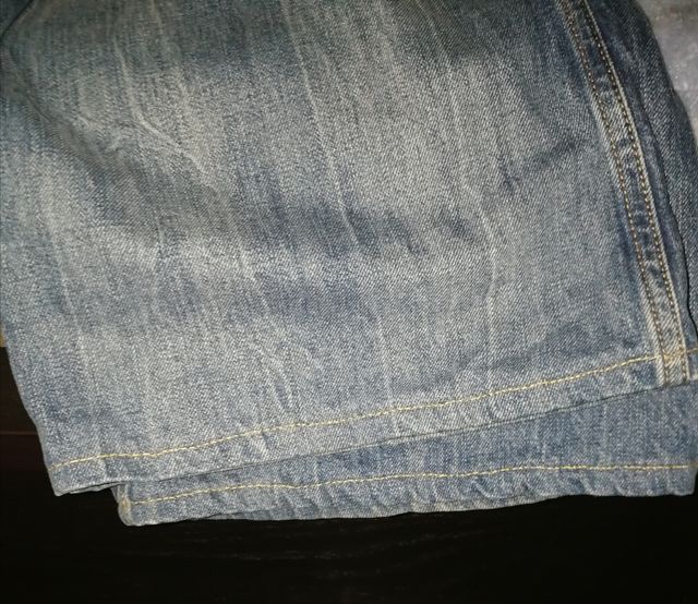 pantalón Levi's T27