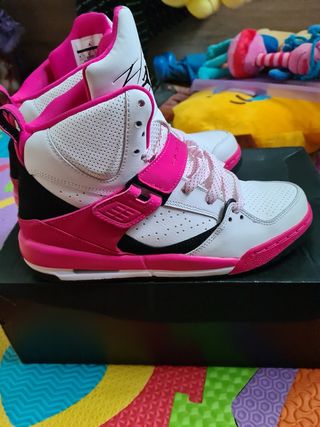 Nike Jordan Flight 45 Rosas de segunda mano por 80 EUR en Madrid en WALLAPOP