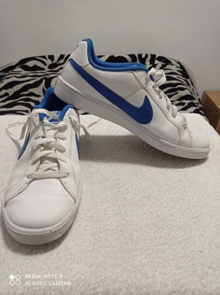 Bambas NIKE, núm 44 (28 cm) de segunda mano por 25 EUR en Granollers en  WALLAPOP