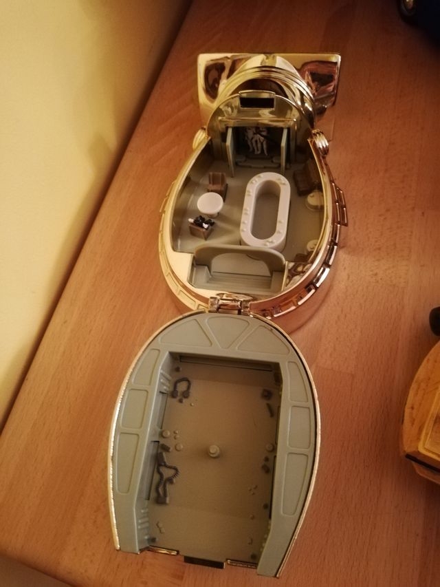 CABEZA DE STAR WARS C 3PO CON UNA FIGURA