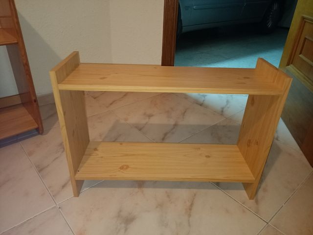 Estanterías de pared, 20€ las 2