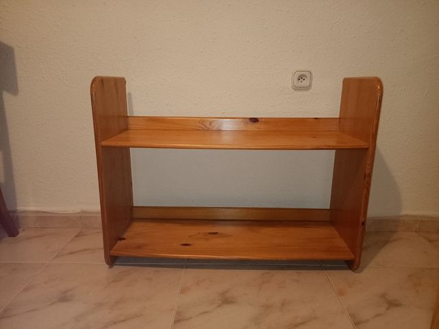 Estanterías de pared, 20€ las 2