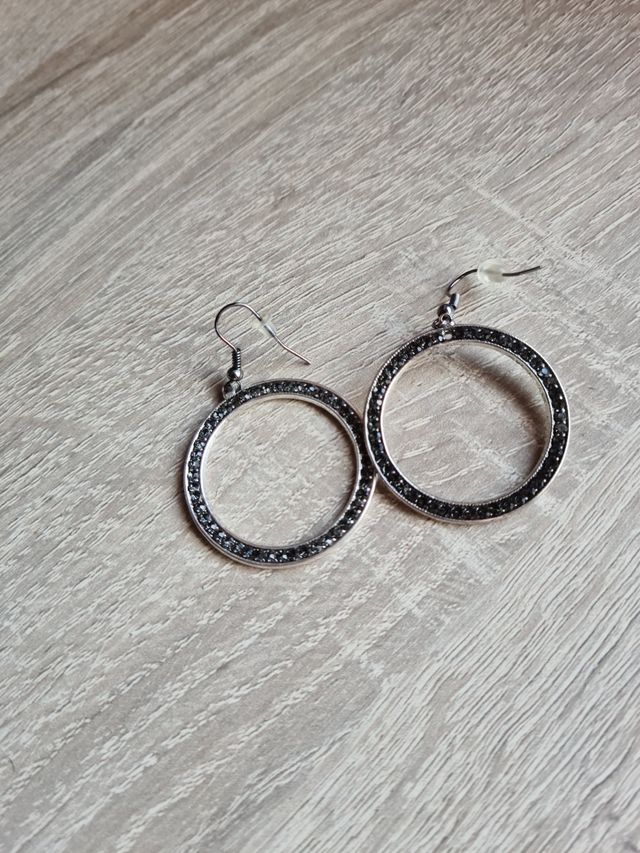 Pendientes de aro con brillo de tamaño mediano