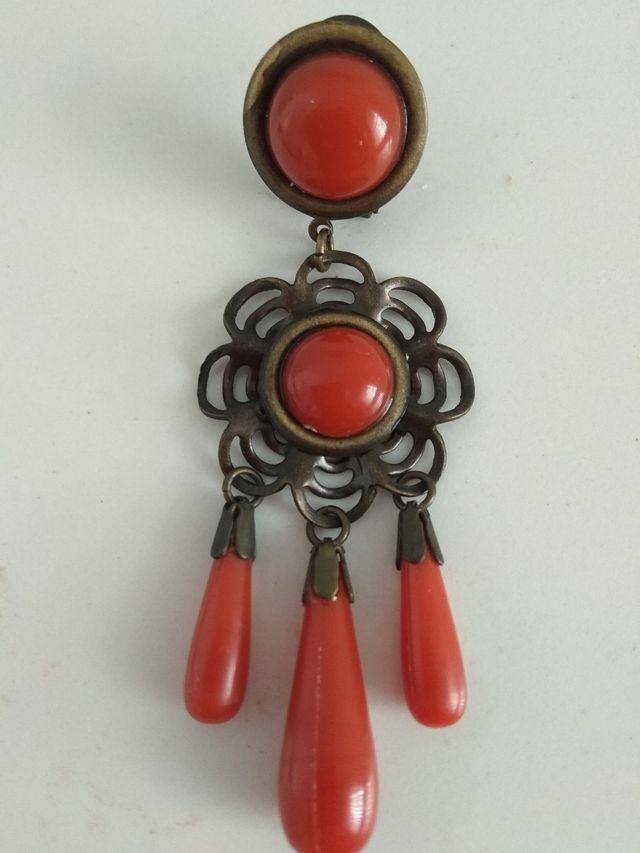 Pendientes flamenca y / o collar.
