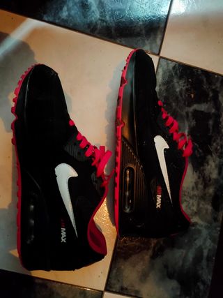 Nike air max talla 45 de segunda mano por 30 EUR en León en WALLAPOP