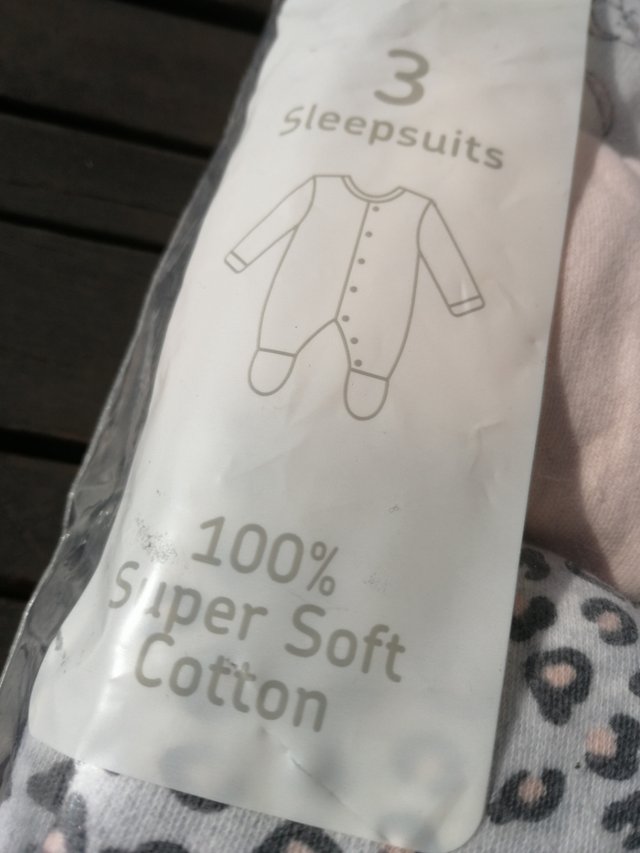 Lote 3 bodies Primark