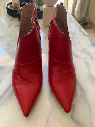 Zapatos rojos de Botas y Botines para Mujer de Zara | FASHIOLA.mx