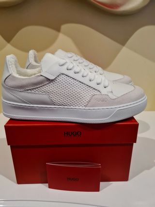 Zapatillas Hugo Boss mujer nuevas de segunda mano por 85 EUR en Guadalajara  en WALLAPOP