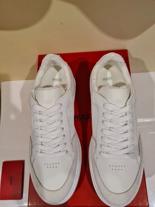 Zapatillas Hugo Boss mujer nuevas de segunda mano por 85 EUR en Guadalajara  en WALLAPOP