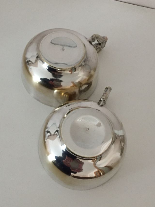 Dos Tazas de alpaca vintage