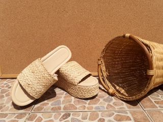 Cuña plataforma esparto de Pull\u0026amp;Bear de segunda mano por 20 EUR en  Jerez de la Frontera en WALLAPOP