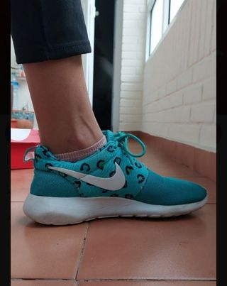 Tenis nike verde agua de segunda mano por 25 EUR en Vigo en WALLAPOP