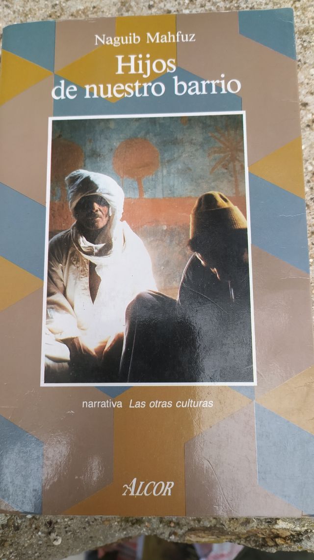 HIJOS DE NUESTRO BARRIO de Naguib