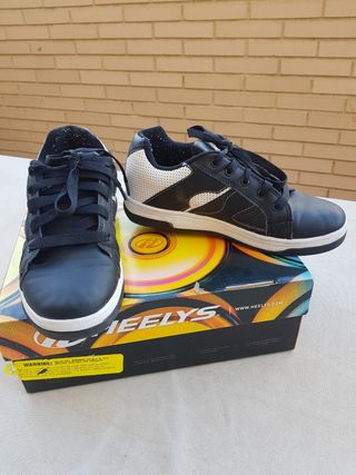 Zapatillas con ruedas Heelys Talla 36,5 de segunda mano por 20 EUR en  Madrid en WALLAPOP