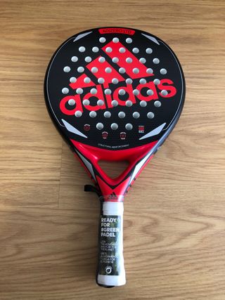 Pala pádel Adidas Adizero 2.0. Goma EVA SOFT PERFORMANCE. Forma redonda.  Peso: 345grs. | Avunto.com