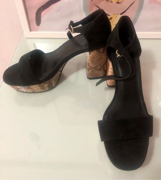 Sandalias plataforma Lefties de segunda mano por 5 EUR en Granada en  WALLAPOP