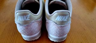 Zapatillas Nike cortez serpiente de segunda mano por 30 EUR en Gijón en  WALLAPOP