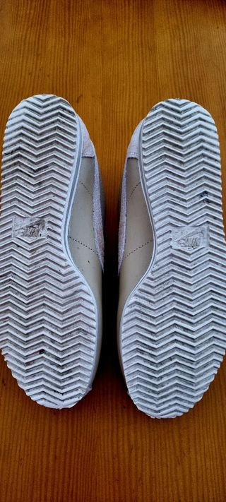 Zapatillas Nike cortez serpiente de segunda mano por 30 EUR en Gijón en  WALLAPOP