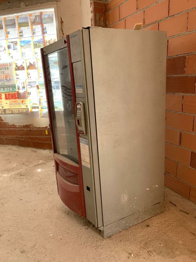 MÁQUINA EXPENDEDORA SAECO VENDING SNACK Y BEBIDAS