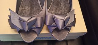 Zapatos plateados MaryPaz de segunda mano por 8 EUR en Granada en WALLAPOP