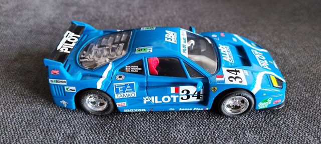 Scalextric Ferrari F40 Pilot Nuevo