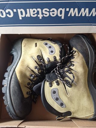 Botas semirígidas BESTARD de segunda mano por 85 EUR en Cáceres en WALLAPOP