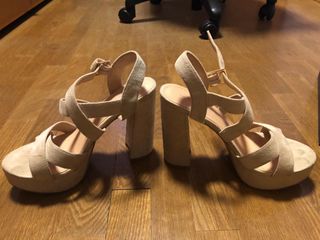 Tacones marca marypaz de segunda mano por 23 EUR en Madrid en WALLAPOP